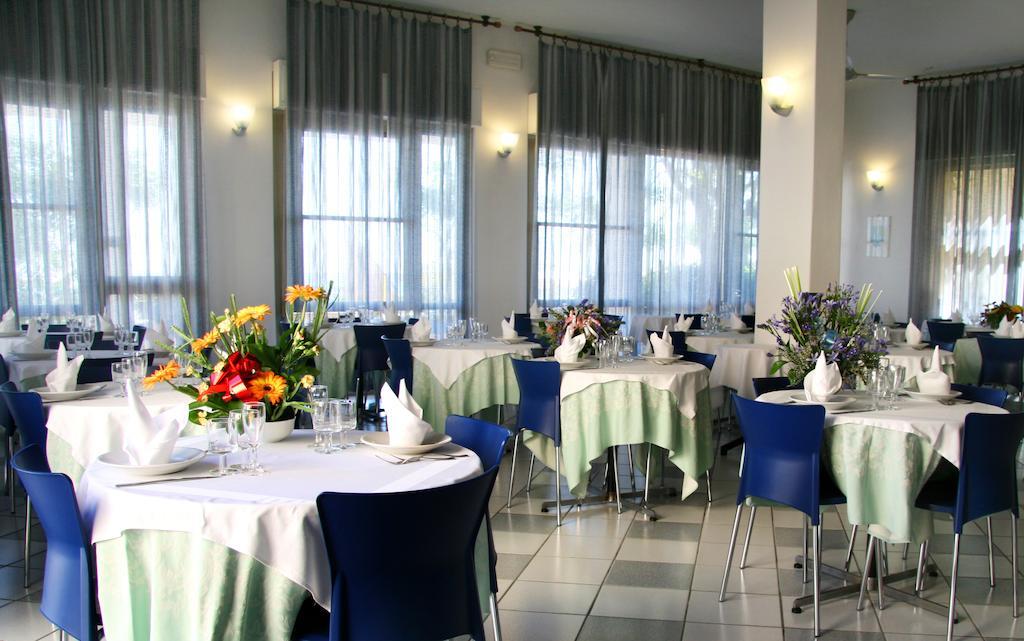 Hotel Excelsior Bellaria-Igea Marina Exterior photo